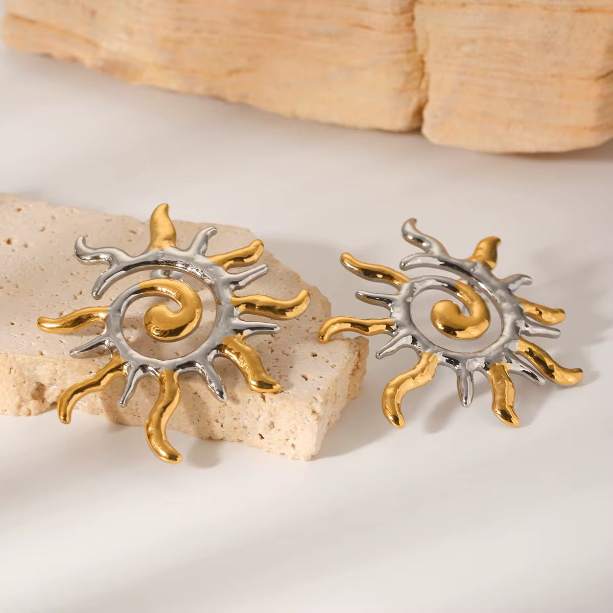 Solecito Earrings