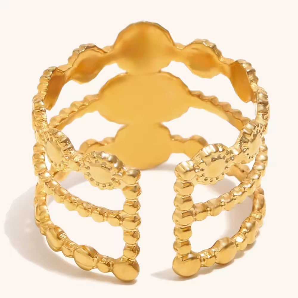 Trio Ring